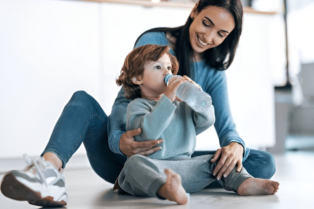 baby start drinking Water